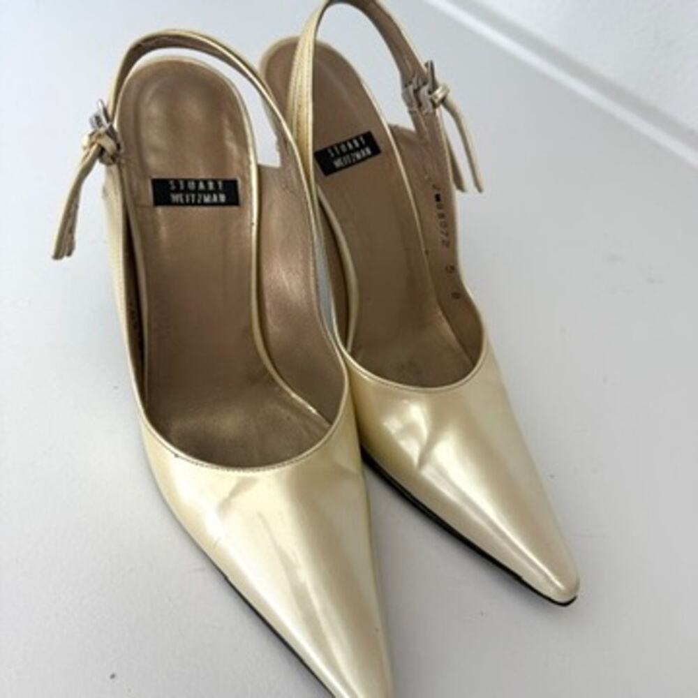 STUART WEITZMAN Slingback Heels Ivory Patent Leather Pointed Toe Size 5 Evening - Picture 3 of 11
